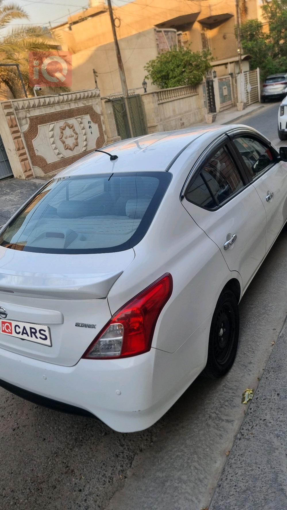 نيسان صني